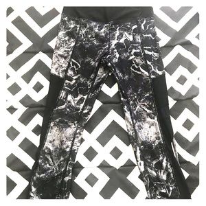 Marble colored workout crops!